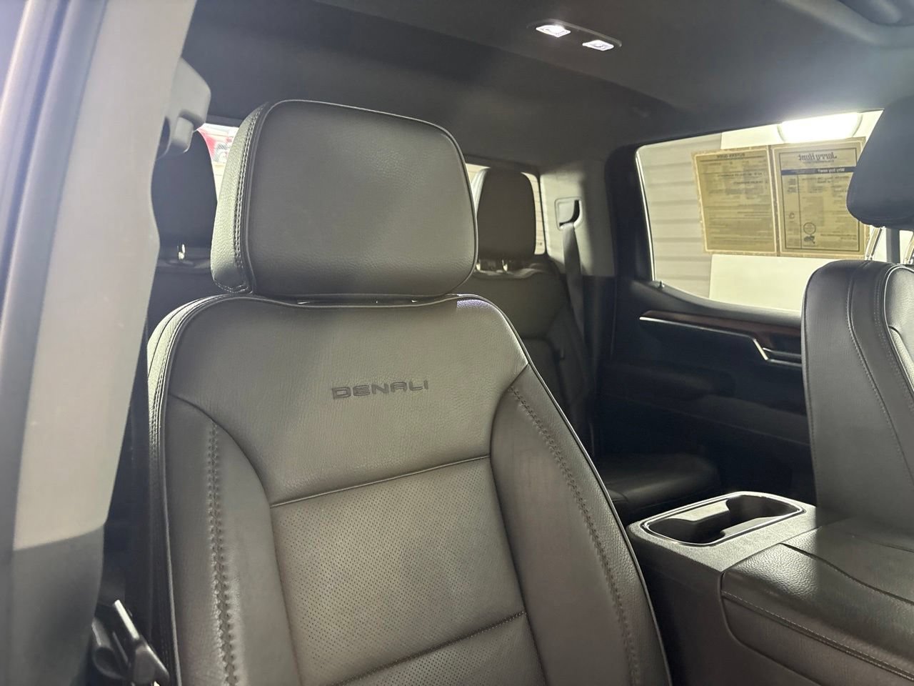 Used 2023 GMC Sierra 1500 Denali w/ Denali Reserve Package AWD/4WD image 32