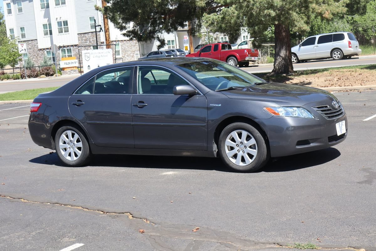 Used 2009 Toyota Camry Hybrid FWD image 2