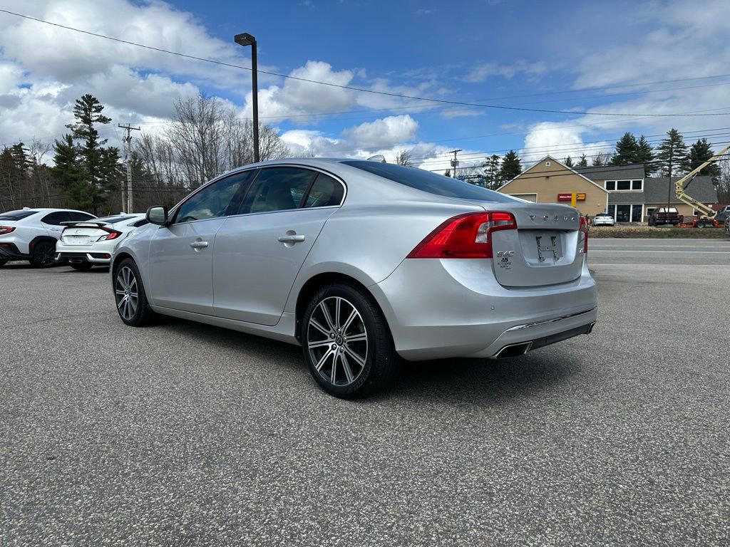 Used 2018 Volvo S60 T5 Inscription AWD/4WD image 3