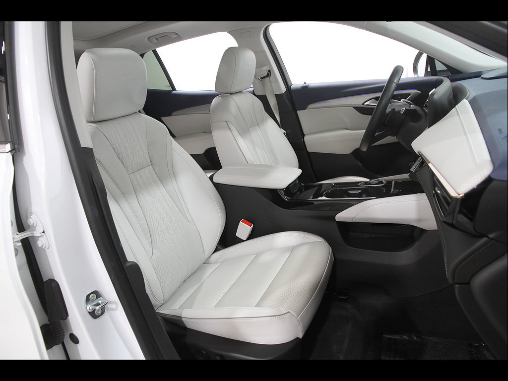 Certified 2025 Buick Envision Avenir AWD/4WD image 19