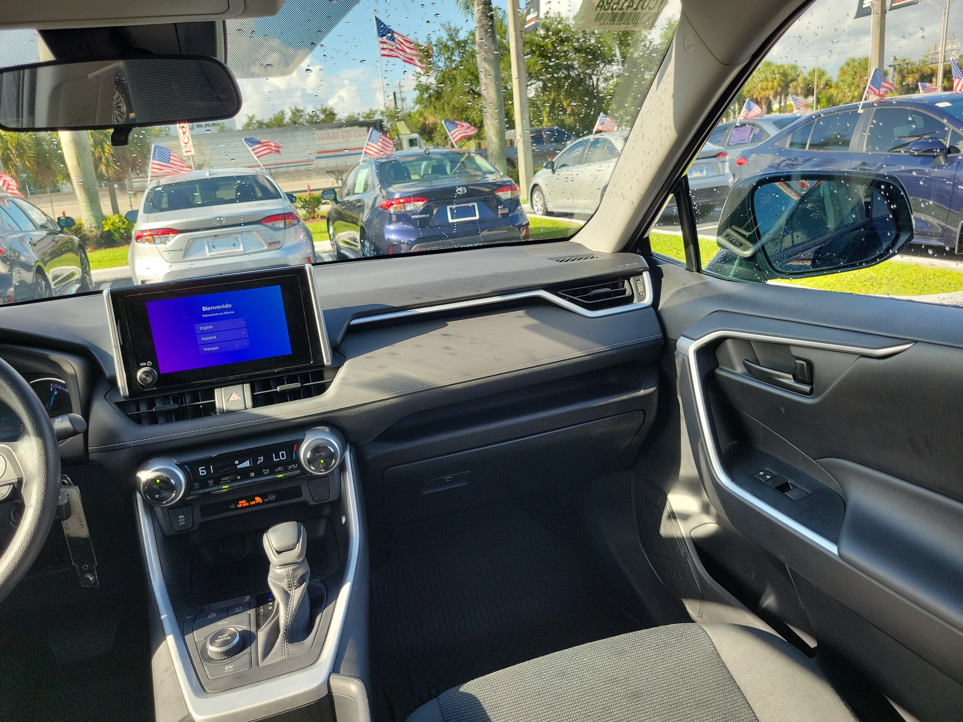 Used 2023 Toyota RAV4 LE AWD/4WD image 17