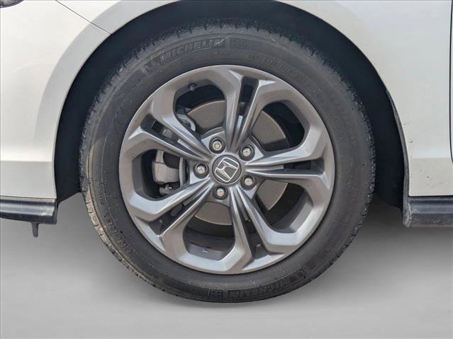 Certified 2023 Honda Accord EX image 9