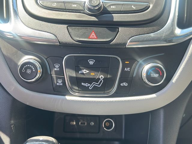 Used 2020 Chevrolet Equinox LS image 14