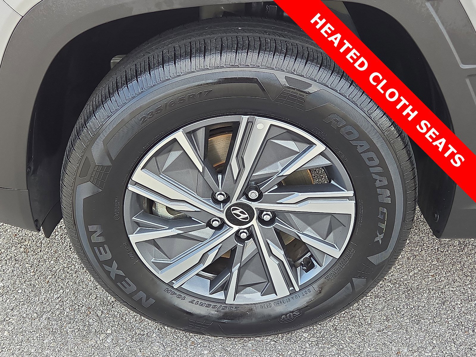 Used 2024 Hyundai Tucson Blue image 7