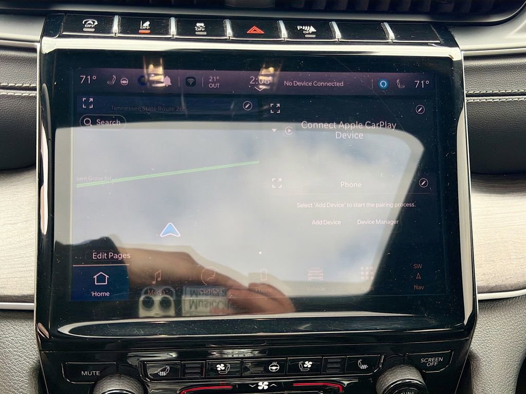 Used 2024 Jeep Grand Cherokee L Limited w/ Luxury Tech Group II image 34