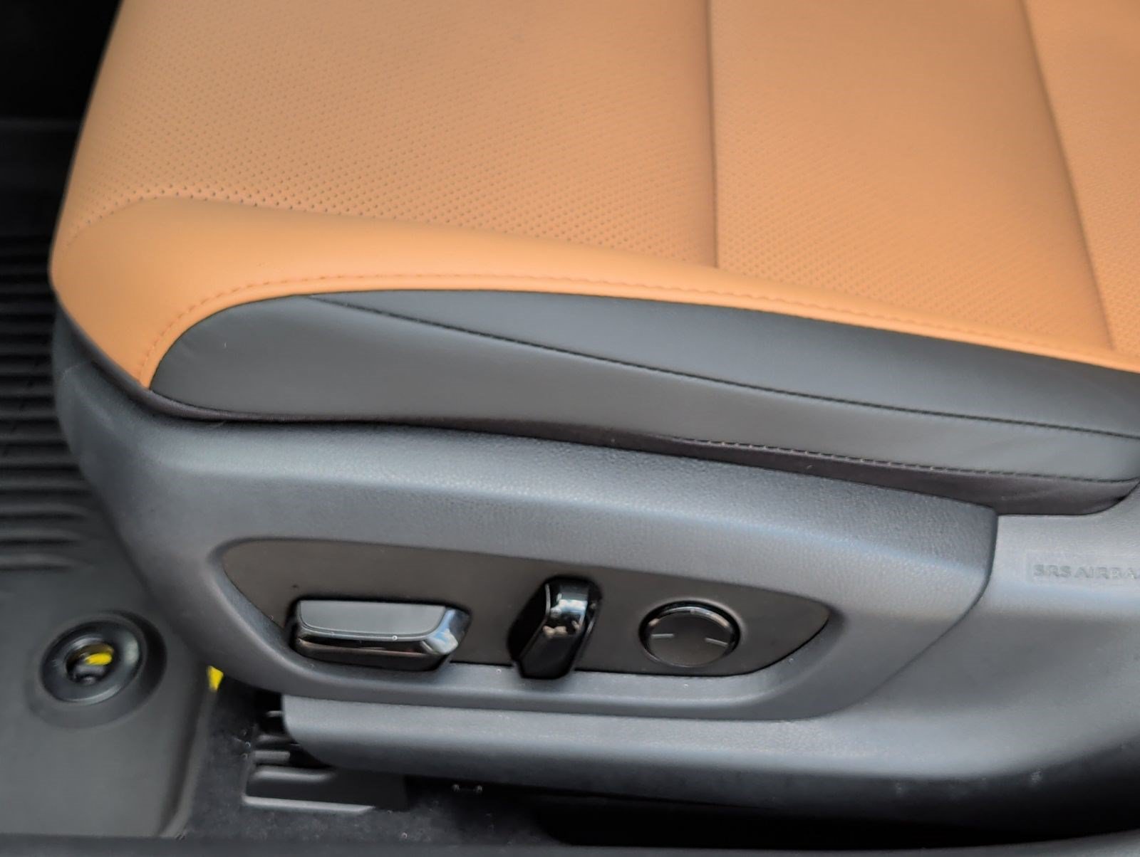 Certified 2025 Lexus ES 350 w/ Premium Package FWD image 8