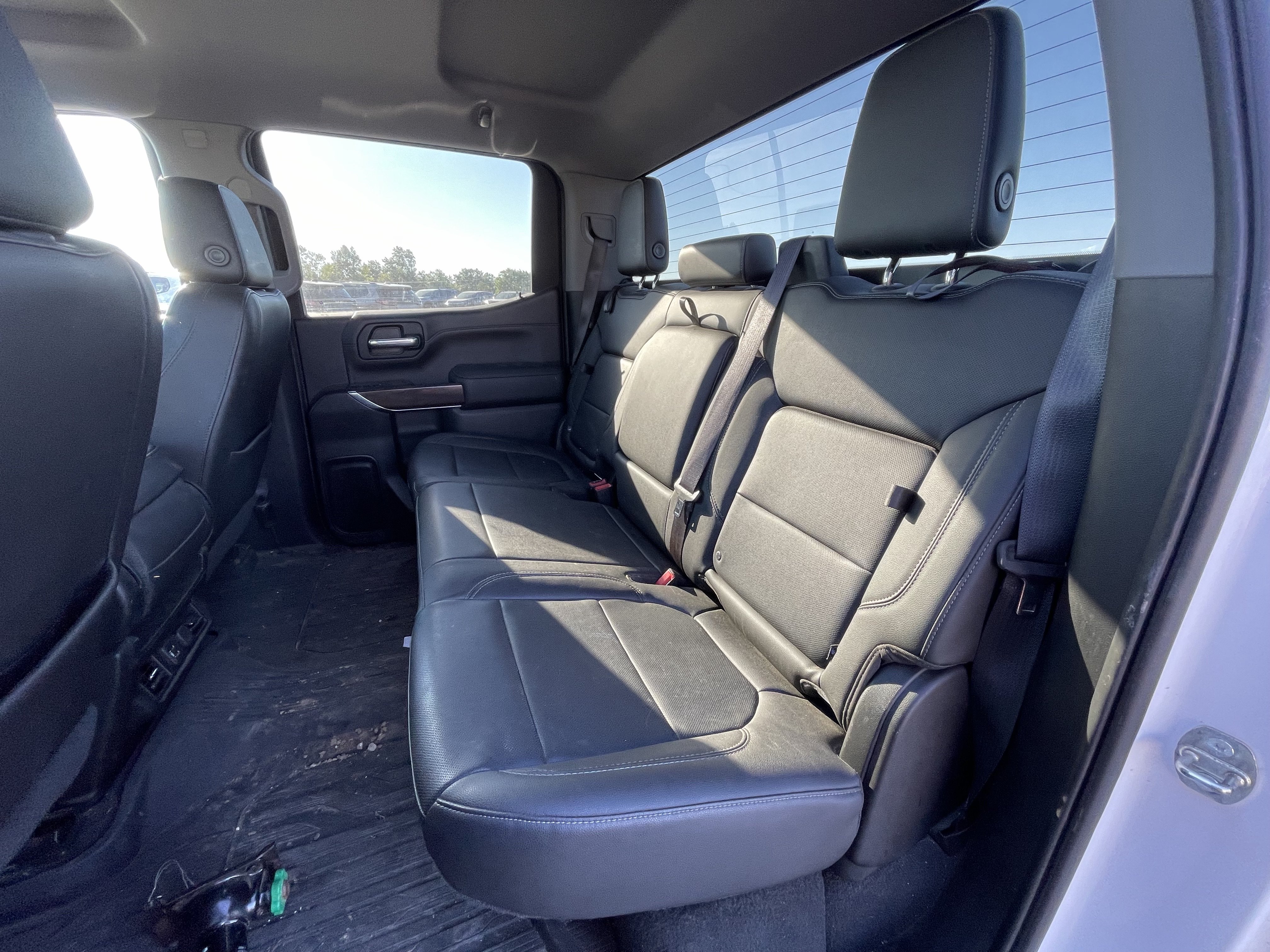 Used 2019 GMC Sierra 1500 SLT w/ X31 Off-Road Package AWD/4WD image 12