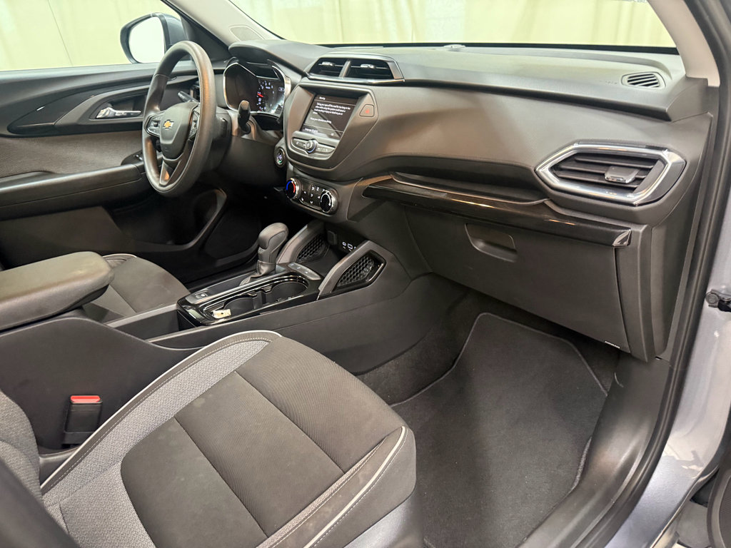 Used 2021 Chevrolet TrailBlazer LT FWD image 26