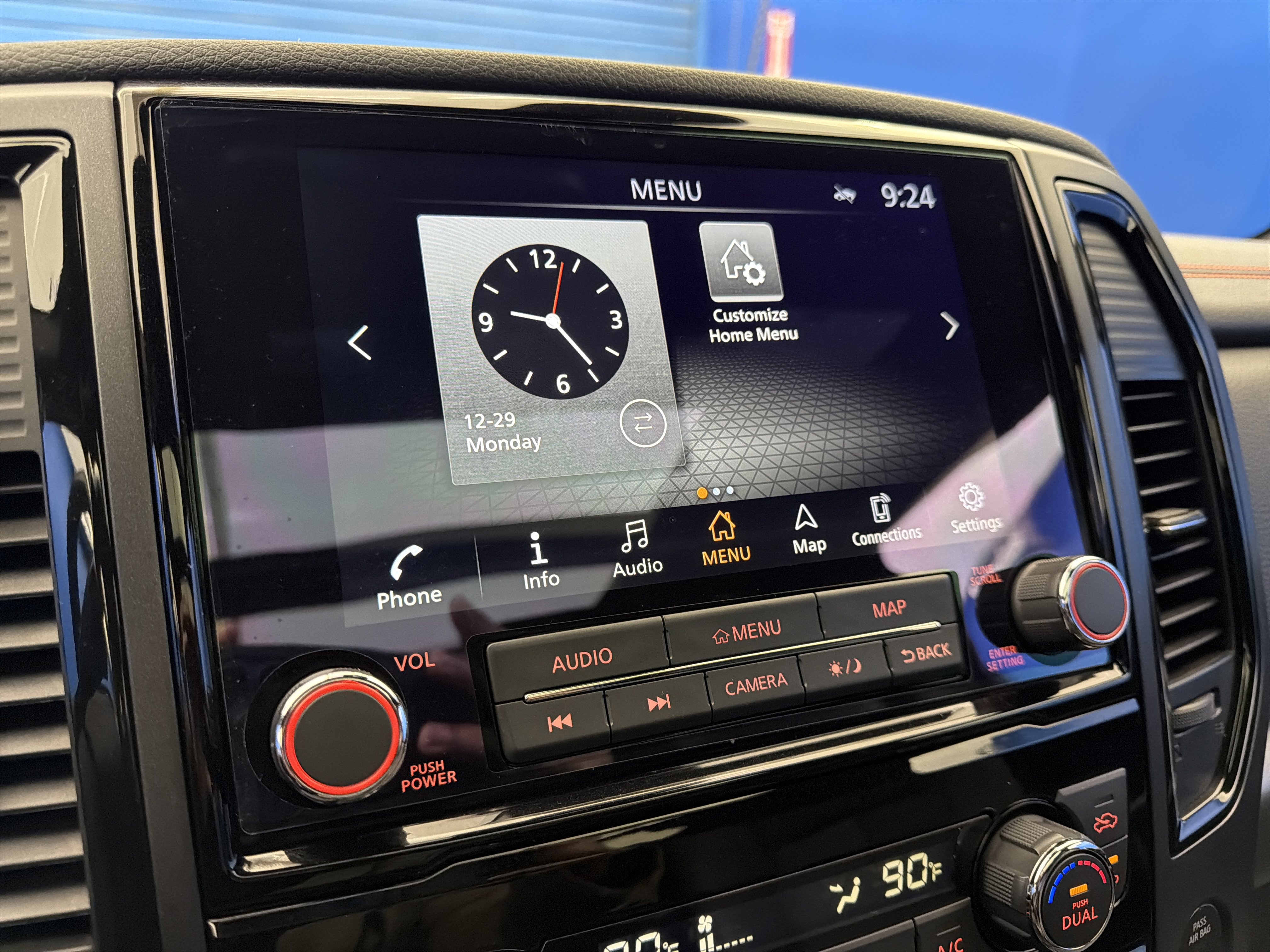 Used 2023 Nissan Titan PRO-4X w/ Pro-4x Convenience Package image 20