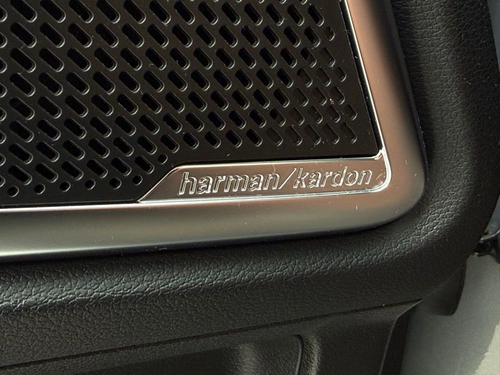 Certified 2022 Kia Telluride SX w/ SX Prestige Package image 20