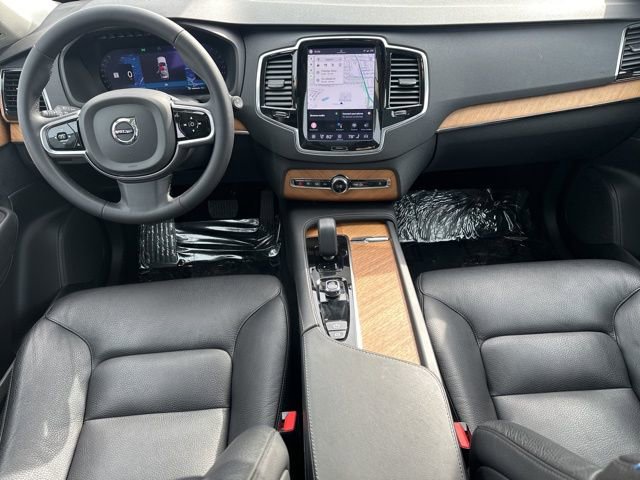 Certified 2023 Volvo XC90 B5 Plus image 17