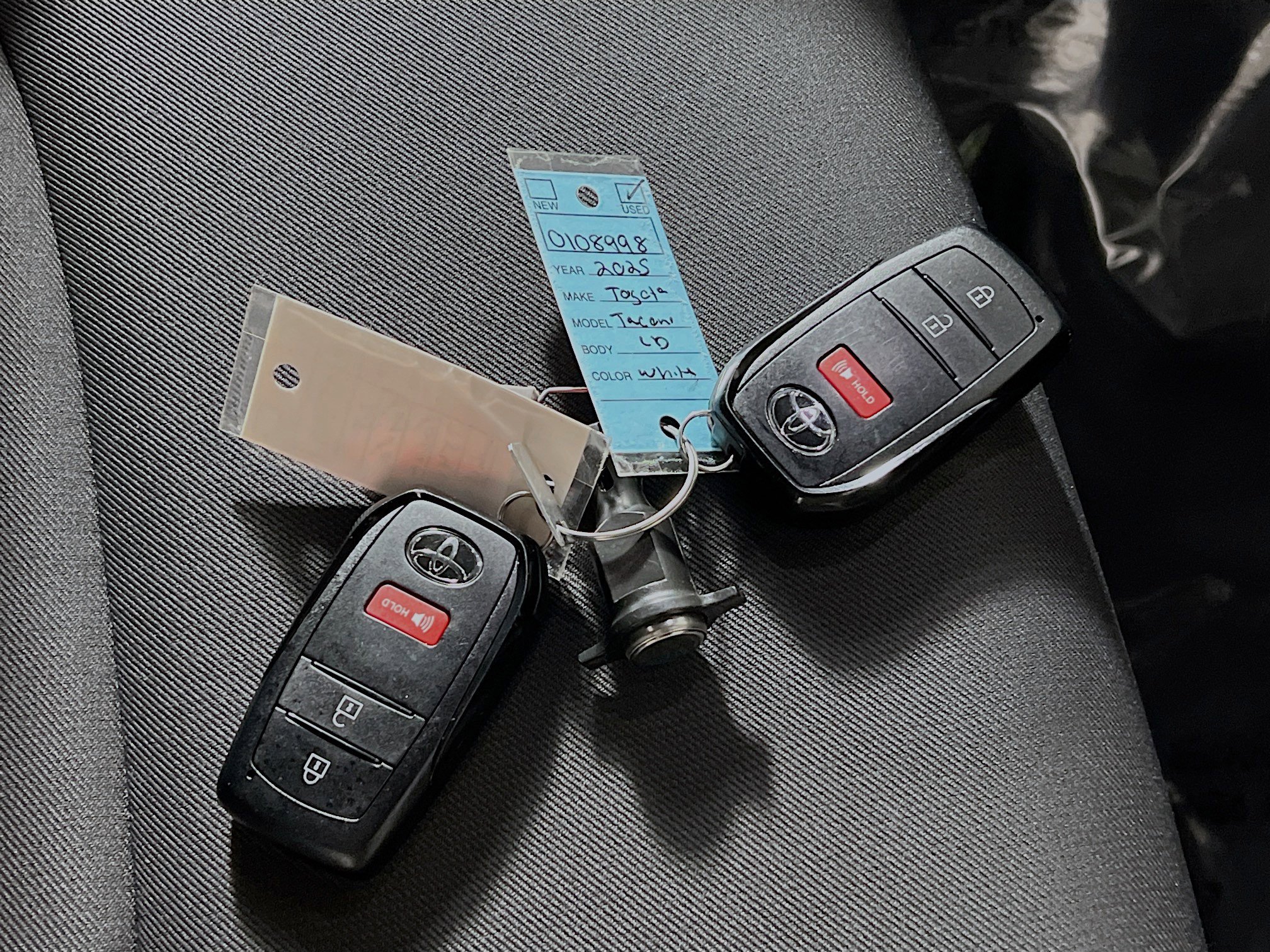 Used 2025 Toyota Tacoma SR5 image 36