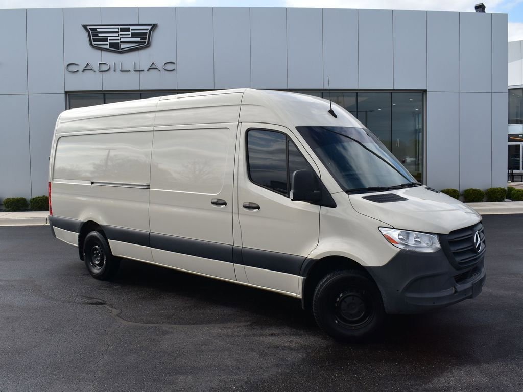 Used 2024 Mercedes-Benz Sprinter 2500 image 1