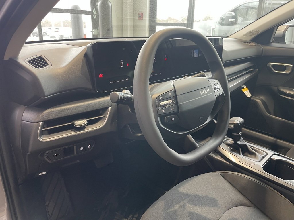New 2026 Kia K4 LXS image 9