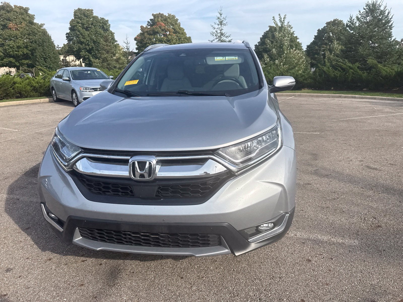 Used 2018 Honda CR-V Touring image 2