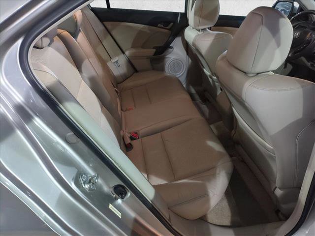 Used 2010 Acura TSX Sedan image 25