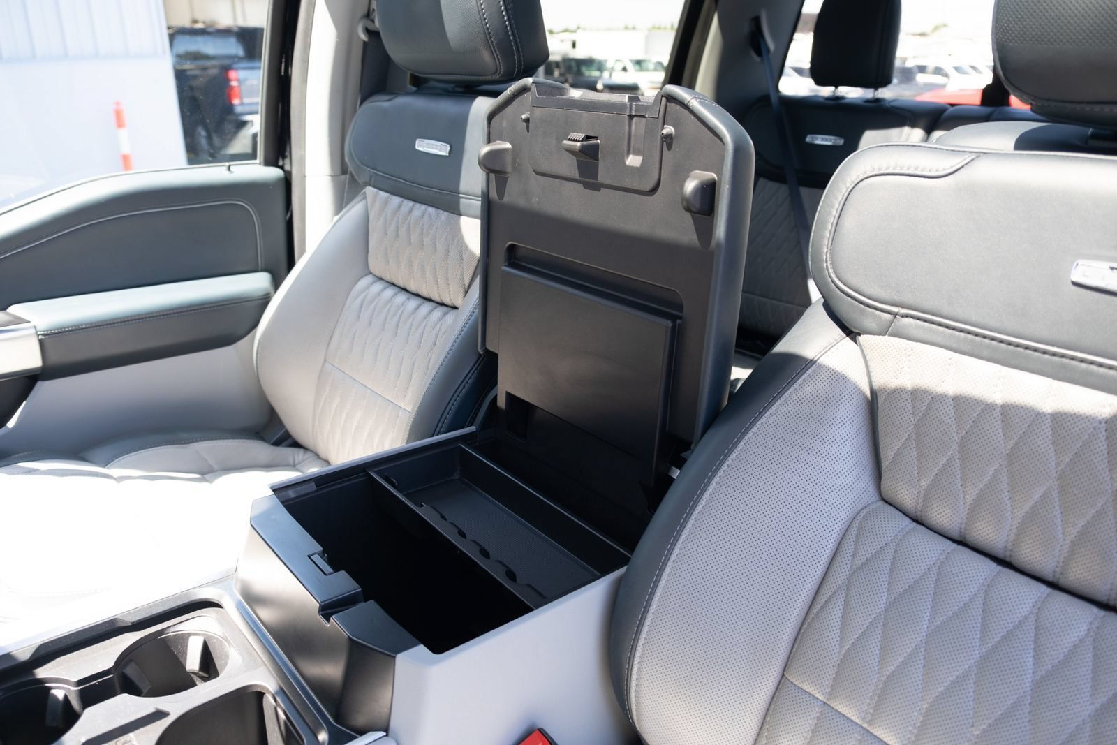 Used 2023 Ford F350 Limited w/ FX4 Off-Road Package AWD/4WD image 10