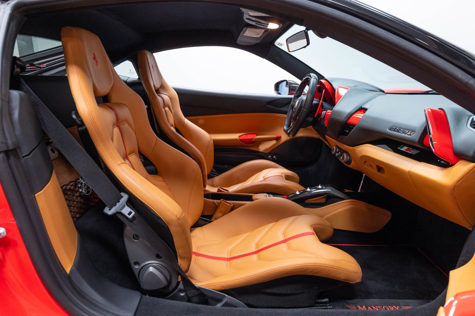 Used 2016 Ferrari 488 GTB RWD image 31
