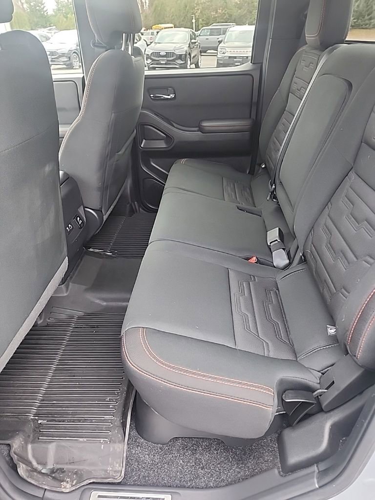 Used 2023 Nissan Frontier PRO-4X w/ Pro Convenience Package image 12