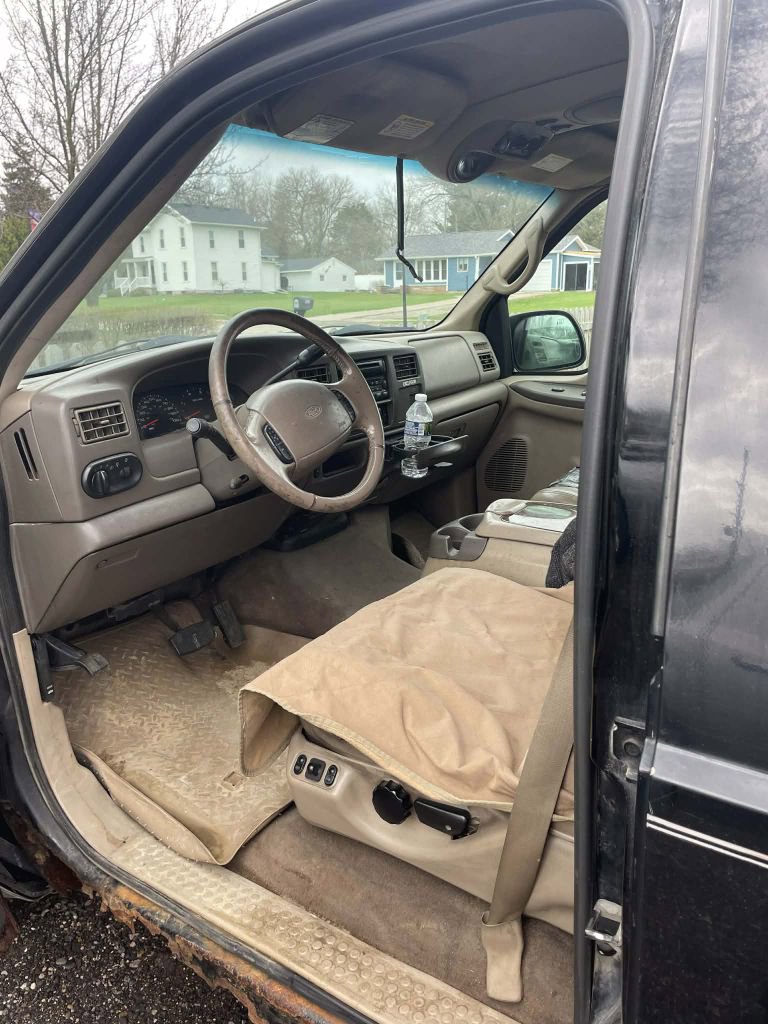 Used 2002 Ford Excursion Limited image 12