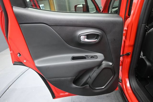 Used 2021 Jeep Renegade Limited AWD/4WD image 16