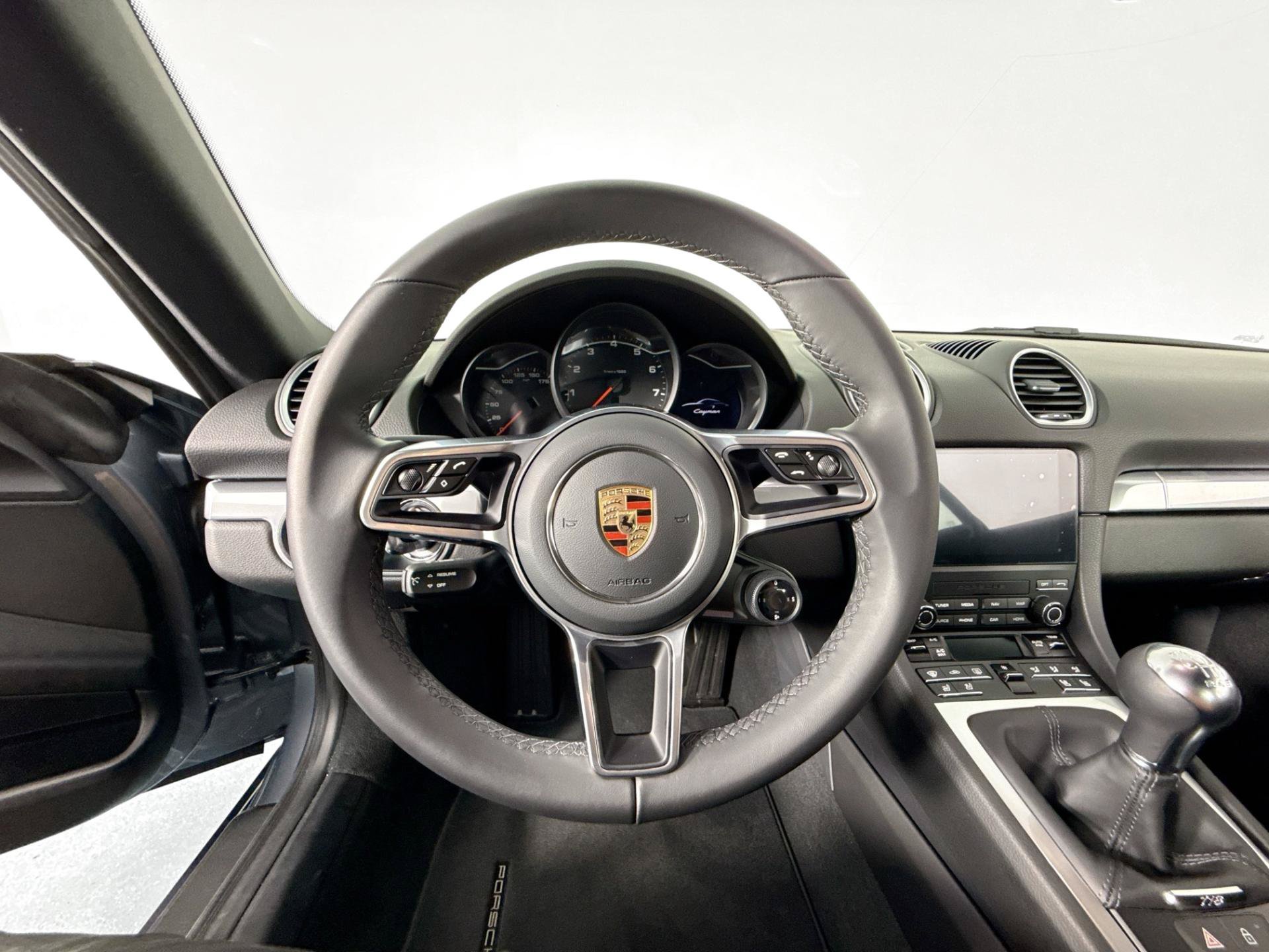 Used 2025 Porsche 718 Cayman RWD image 12