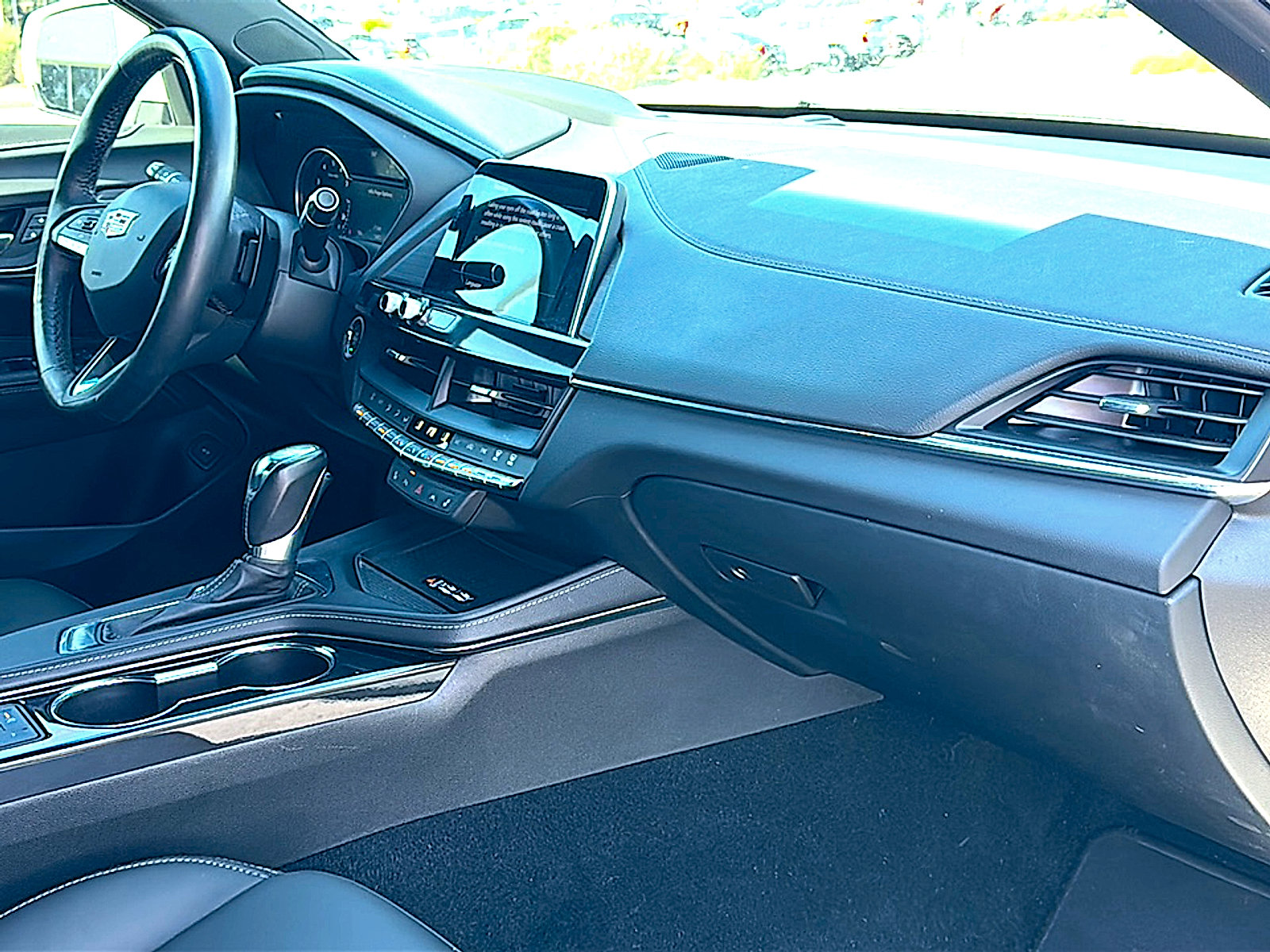 Used 2024 Cadillac CT4 Luxury w/ Cold Weather Package RWD image 21