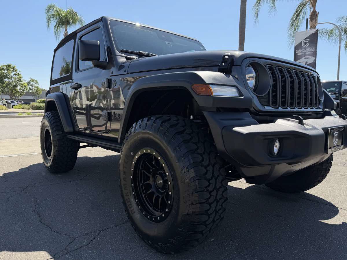 Used 2024 Jeep Wrangler Sport AWD/4WD image 10