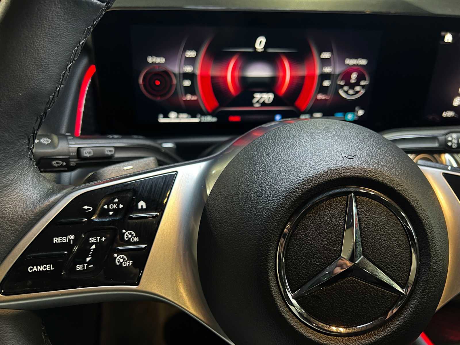 Certified 2025 Mercedes-Benz GLB 250 4MATIC image 27