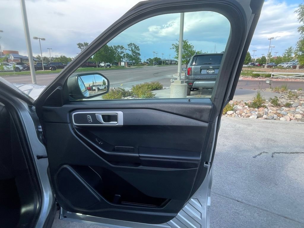 Used 2021 Ford Explorer 4WD image 32