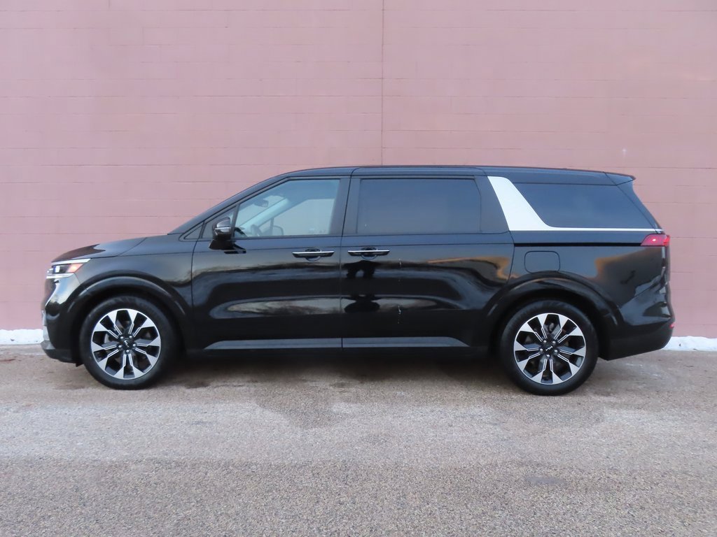Certified 2024 Kia Carnival EX image 29
