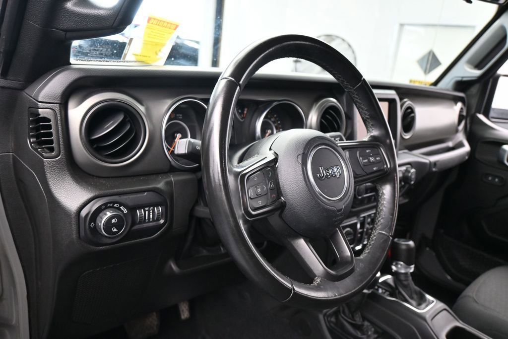 Used 2022 Jeep Gladiator Sport AWD/4WD image 14