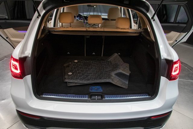 Used 2022 Mercedes-Benz GLC 300 4MATIC image 19