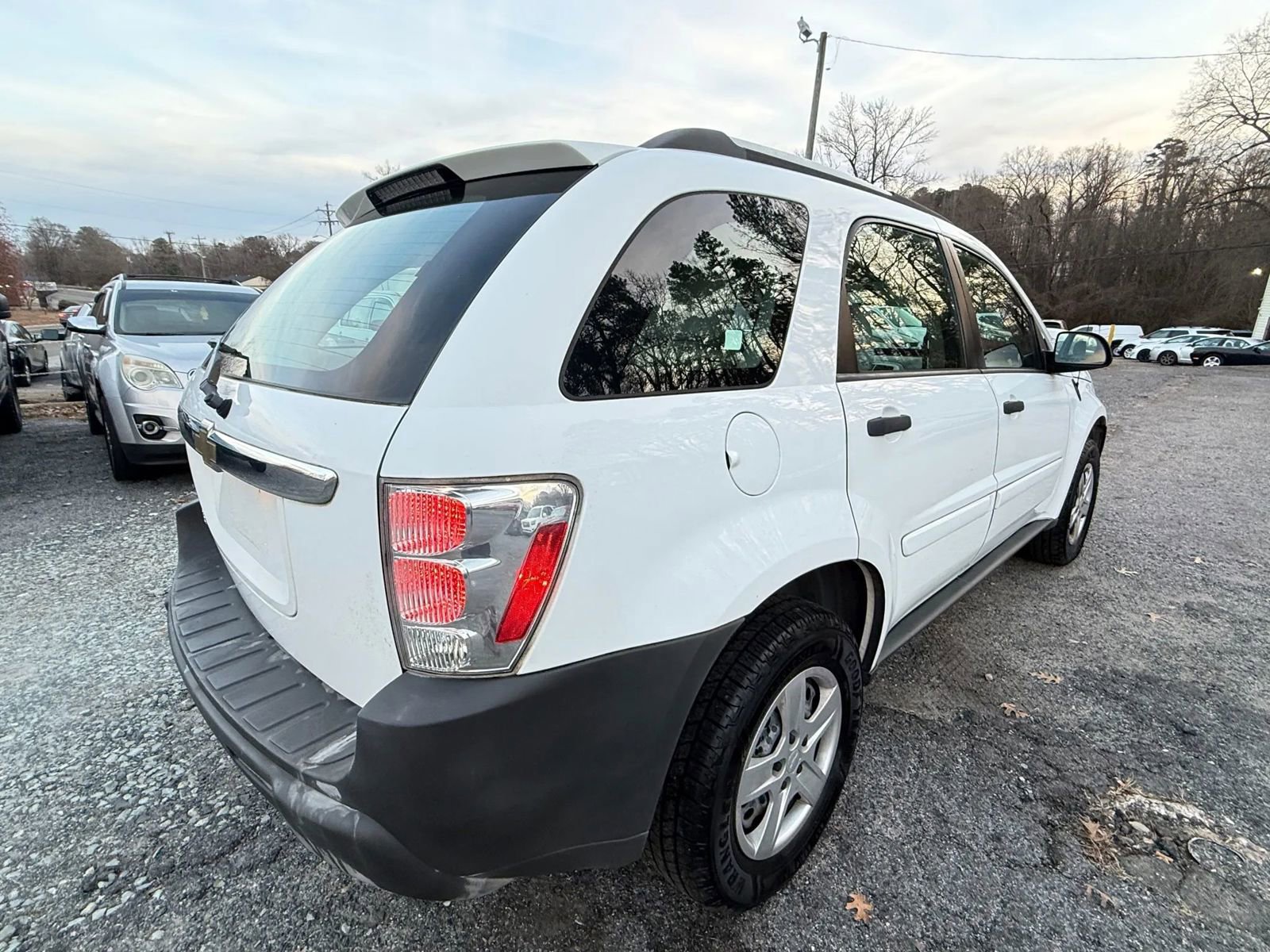 Used 2005 Chevrolet Equinox LS image 8