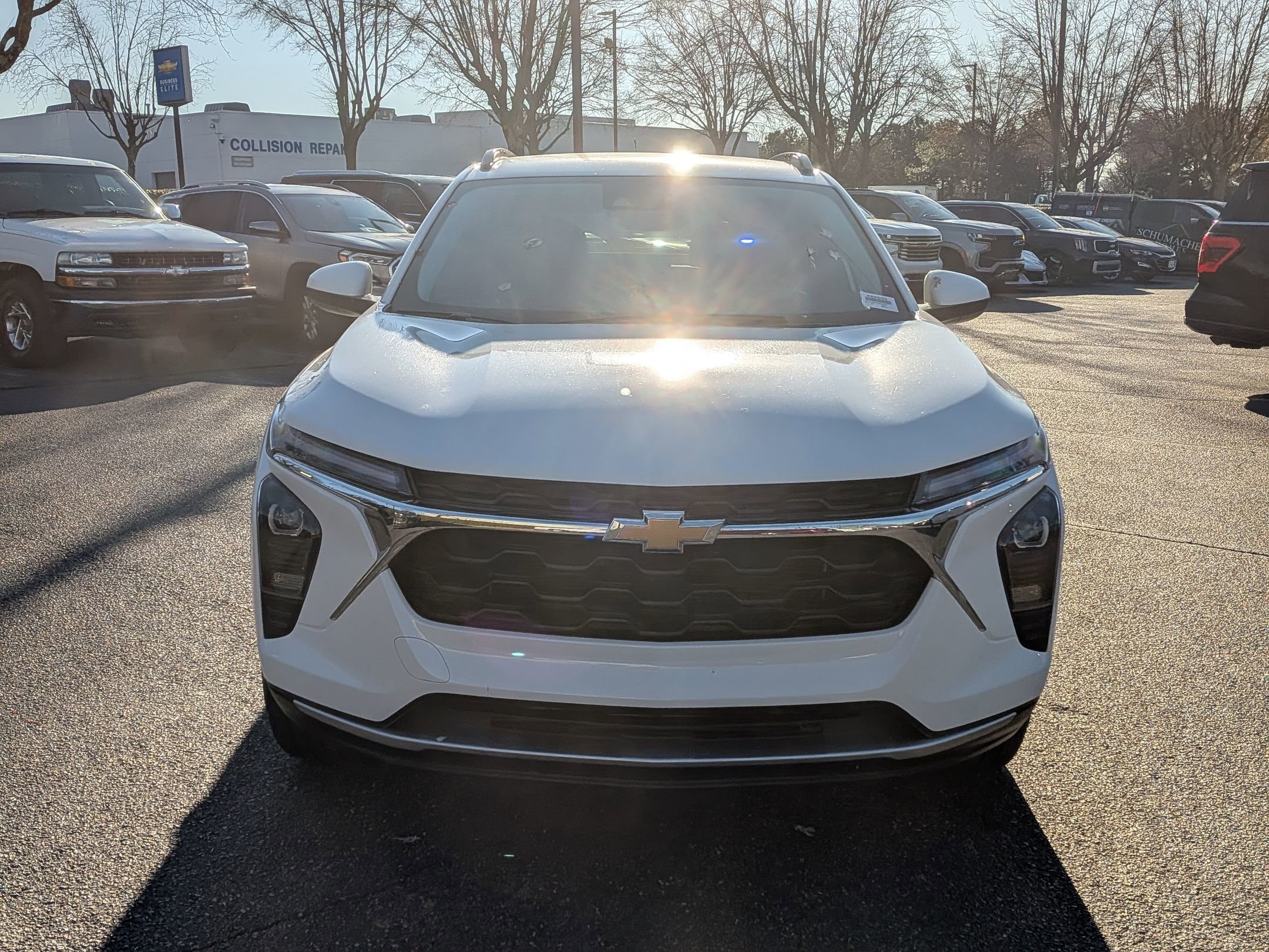 Certified 2025 Chevrolet Trax LT w/ LT Convenience Package image 3