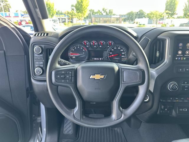 Used 2024 Chevrolet Silverado 2500 Custom AWD/4WD image 15