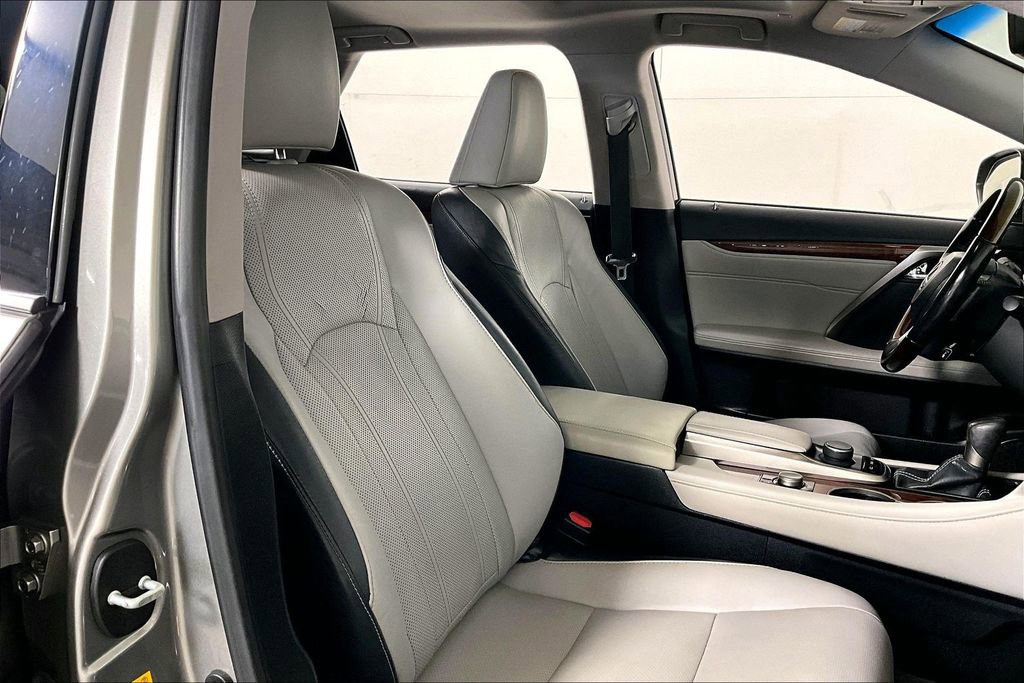 Used 2018 Lexus RX 350L FWD w/ Premium Package image 7