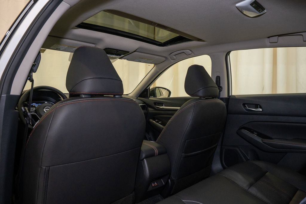 New 2025 Nissan Altima 2.5 SR w/ SR Premium Package image 9