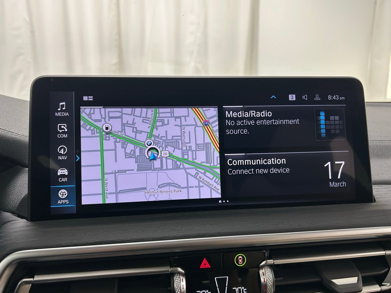 Used 2025 BMW X4 xDrive30i w/ M Sport Package image 16