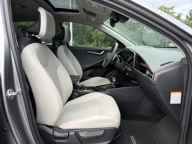 Used 2024 Kia Niro EX Touring FWD image 17