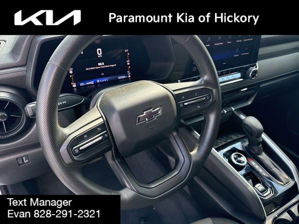 Used 2023 Chevrolet Colorado Trail Boss image 19