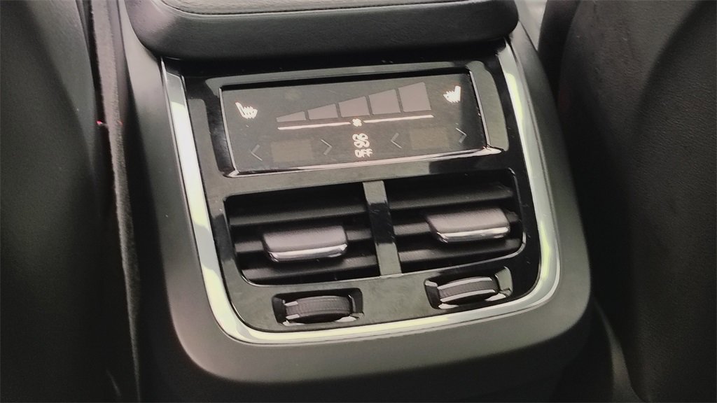 Used 2016 Volvo XC90 T6 Inscription image 29