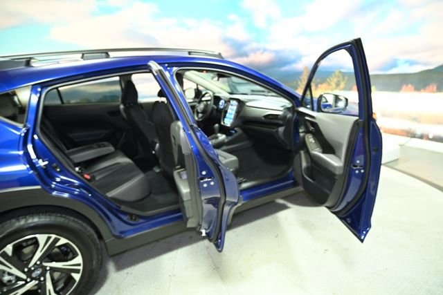 Used 2025 Subaru Crosstrek 2.0i Premium image 46