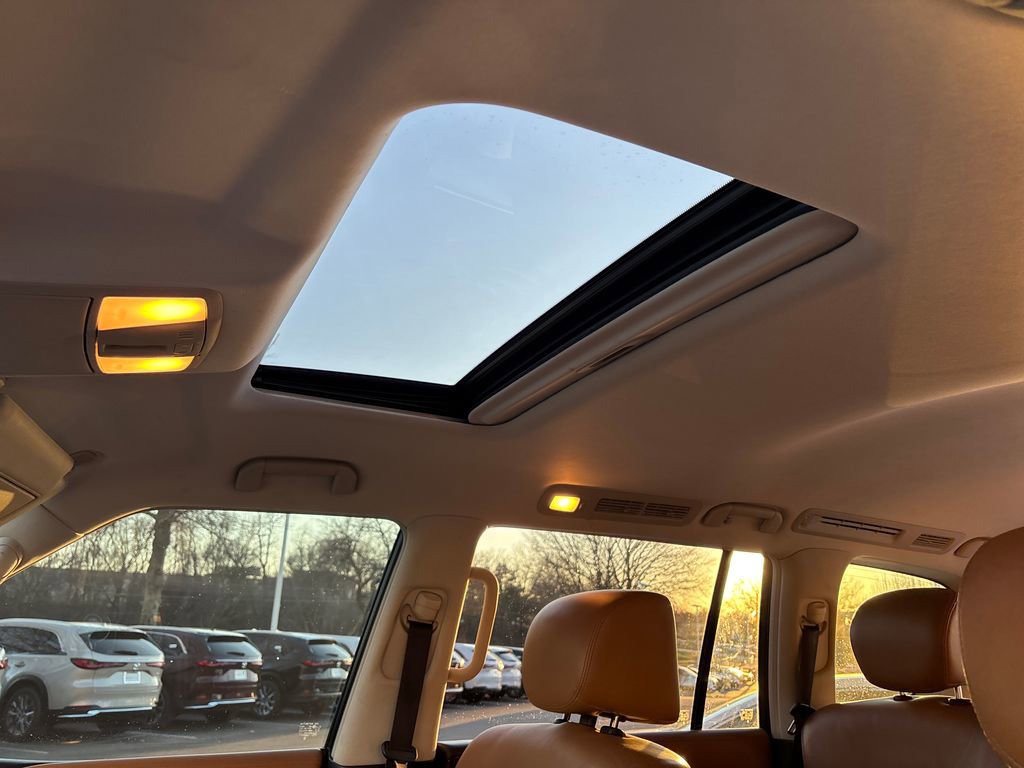 Used 2017 Nissan Armada Platinum image 17