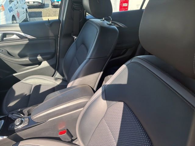 Used 2019 INFINITI QX30 Premium w/ Navigation Package image 12