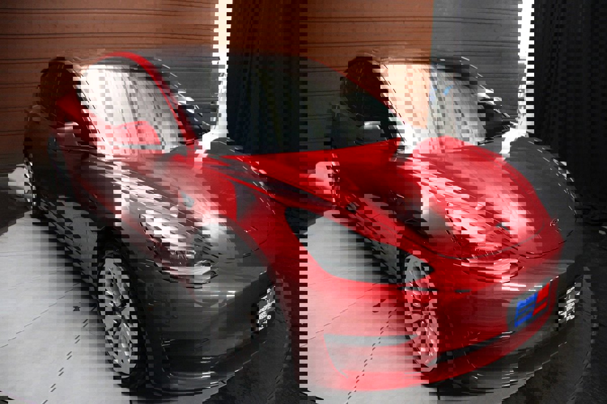 Used 2021 Tesla Model 3 Long Range image 16