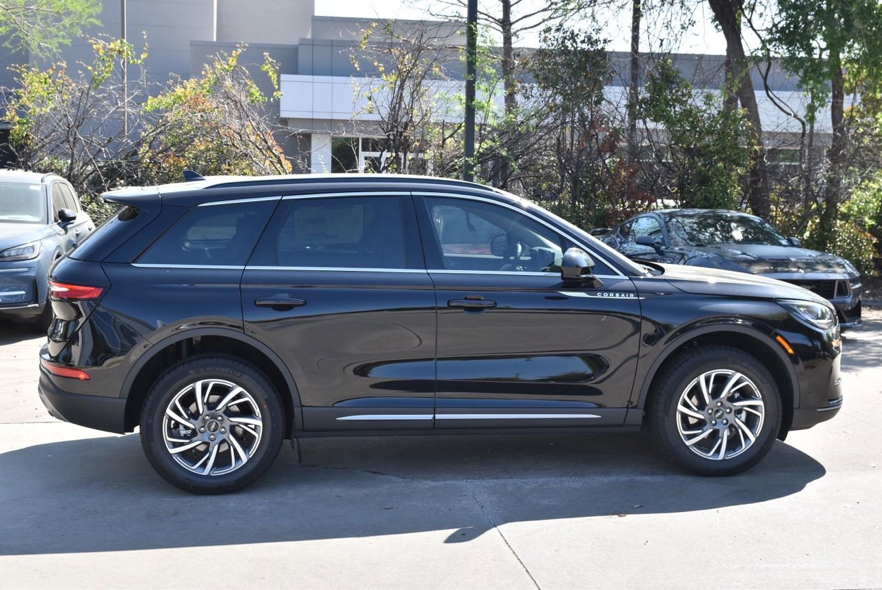 New 2026 Lincoln Corsair Premiere image 5