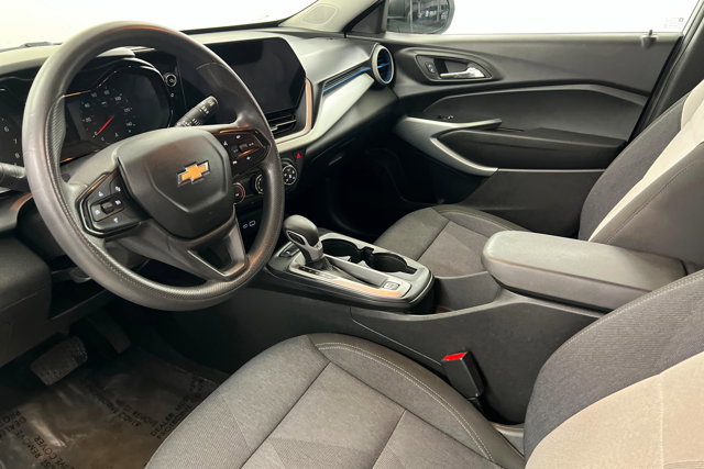 Used 2024 Chevrolet Trax LS FWD image 15