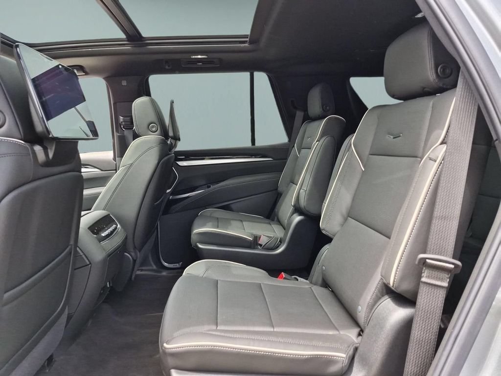 New 2026 Cadillac Escalade Sport w/ Touring Package AWD/4WD image 25
