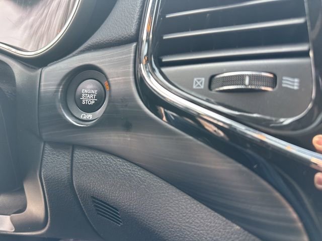 Used 2021 Jeep Grand Cherokee Laredo X image 18